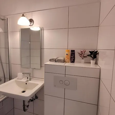 2-zimmer 4 Person, Balkon, Parkplatz