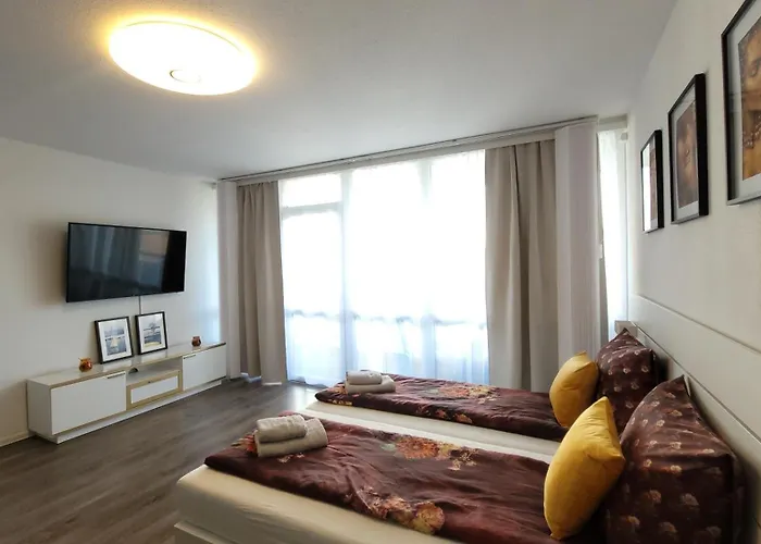 2-zimmer 4 Person, Balkon, Parkplatz Апартаменты